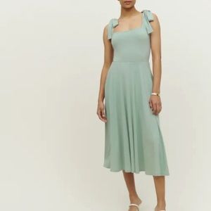 Reformation Edita Knit midi Dress in Robins Egg size small new with tag pockets